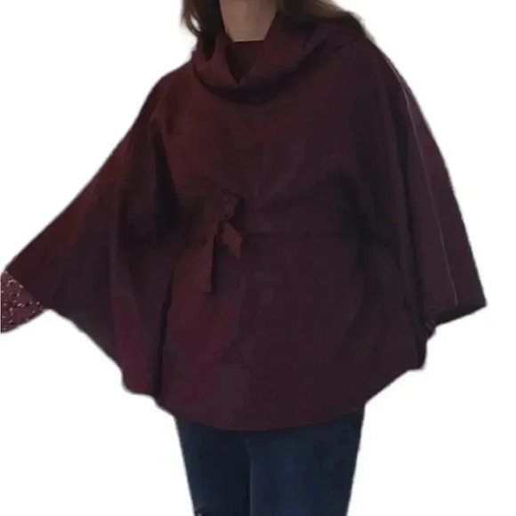 COPY - Poncho with belt  - Picture 5 of 7